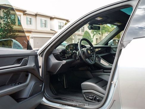 Used 2024 Porsche Taycan GTS image 16