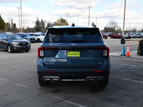 Used 2026 Ford Explorer Active w/ Active Comfort Package AWD/4WD image 5