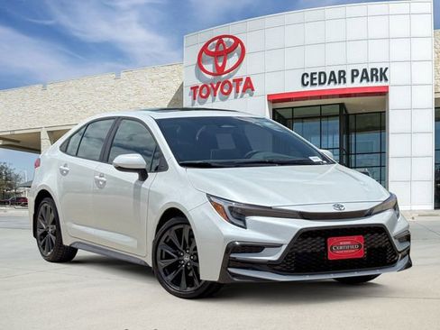 Used 2025 Toyota Corolla SE FWD image 1