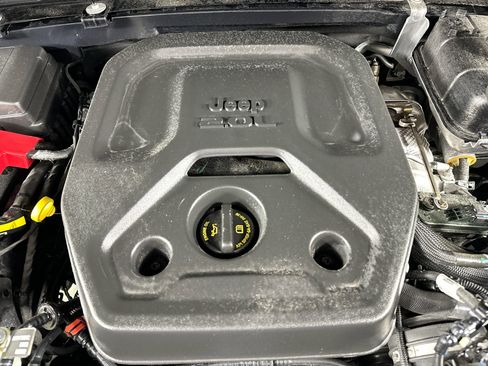 Used 2023 Jeep Wrangler Sport AWD/4WD image 27