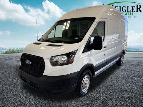 Used 2025 Ford Transit 250 148 High Roof AWD image 9