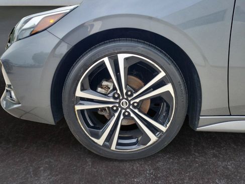 Used 2021 Nissan Sentra SR FWD image 15
