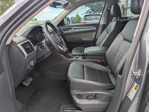 Used 2023 Volkswagen Atlas SEL R-Line AWD/4WD image 18