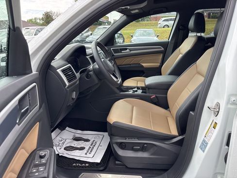 Used 2021 Volkswagen Atlas Cross Sport SEL AWD/4WD image 14