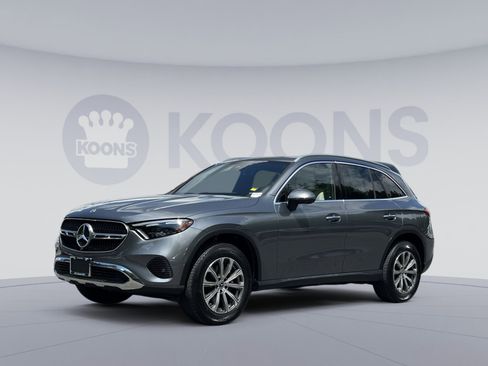 Used 2023 Mercedes-Benz GLC 300 4MATIC image 5