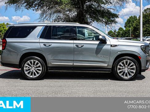 Used 2023 GMC Yukon Denali AWD/4WD image 11