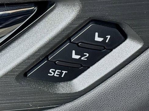 New 2026 Subaru Outback Touring XT image 40