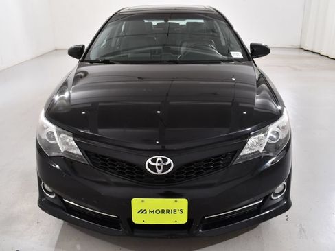 Used 2012 Toyota Camry SE FWD image 3