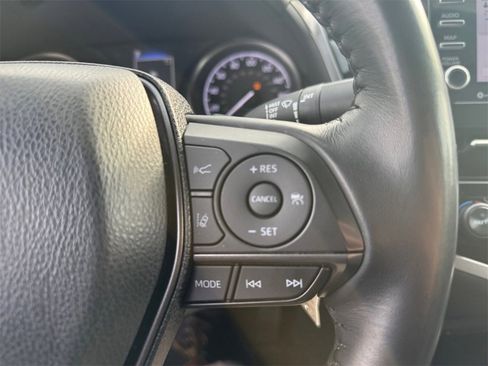 Used 2023 Toyota Camry SE image 32