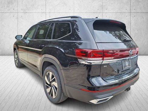 New 2026 Volkswagen Atlas SE image 3