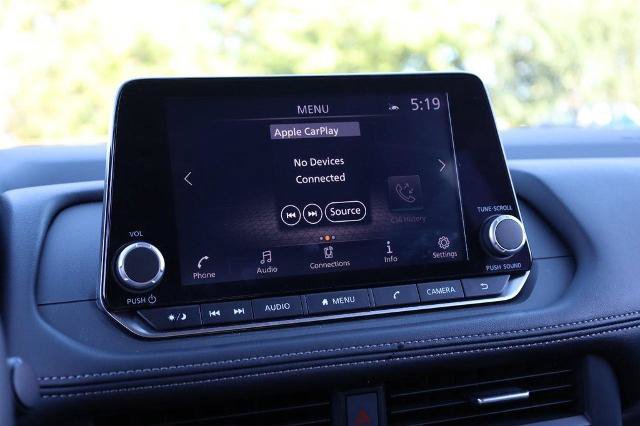 Certified 2025 Nissan Rogue SV FWD image 11