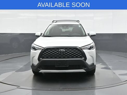 Used 2023 Toyota Corolla Cross LE w/ Moonroof Package AWD/4WD image 2