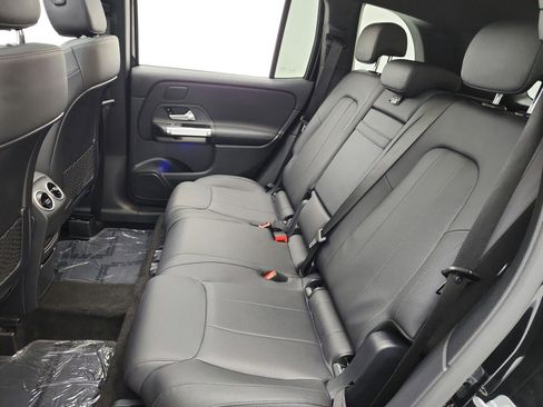 Used 2024 Mercedes-Benz GLB 250 image 13