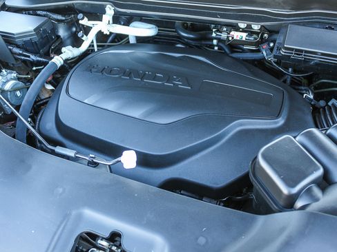 Used 2022 Honda Pilot Sport image 29