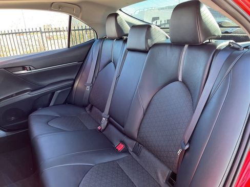 Used 2021 Toyota Camry XSE image 25