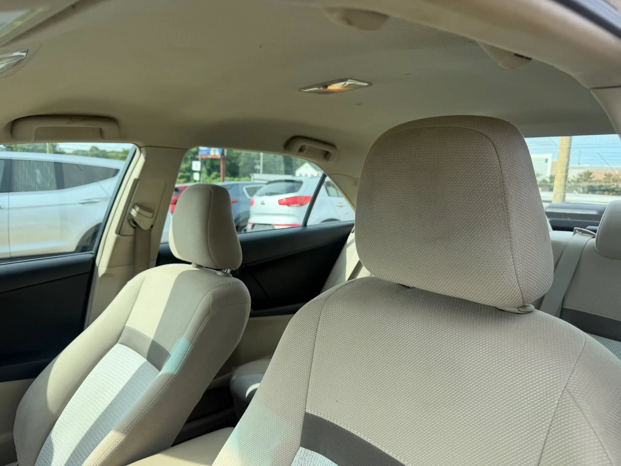 Used 2012 Toyota Camry LE FWD image 14