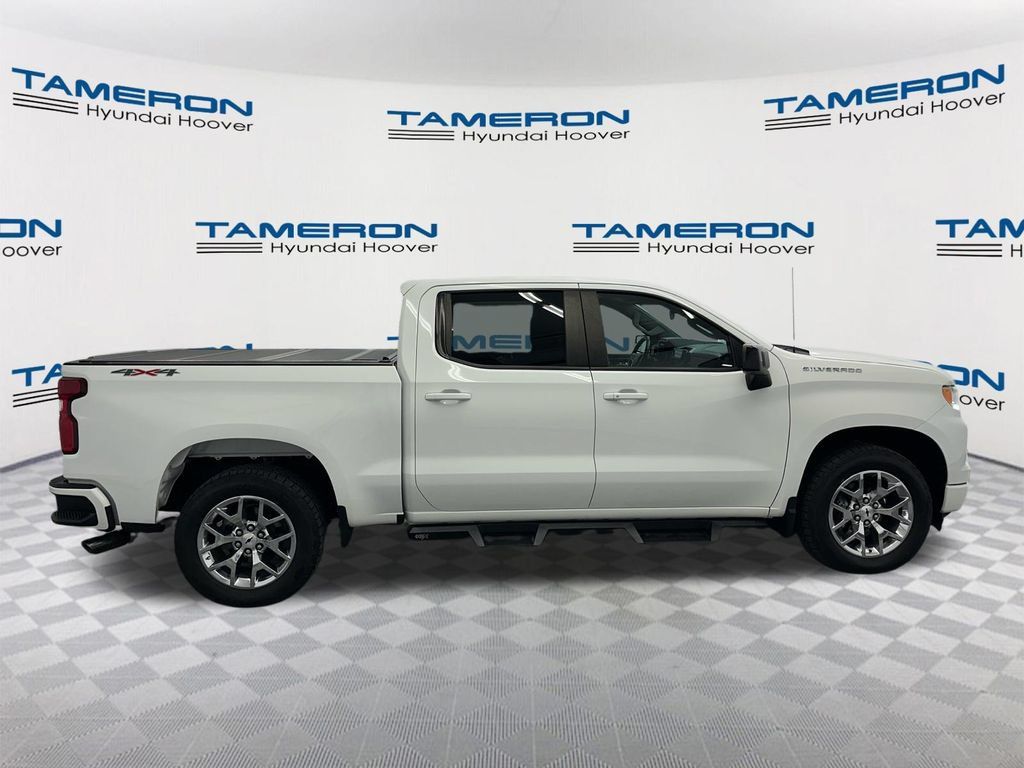 Used 2022 Chevrolet Silverado 1500 RST AWD/4WD image 6