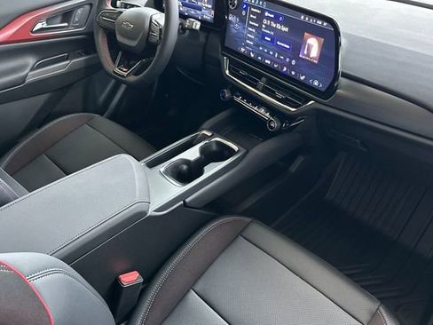 New 2026 Chevrolet Equinox EV RS image 21