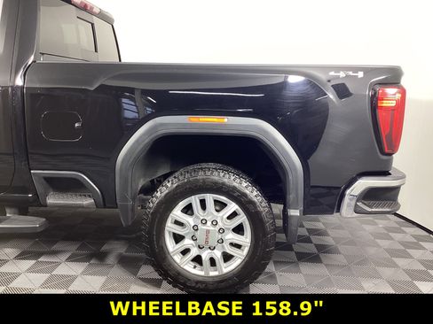 Used 2022 GMC Sierra 2500 SLT w/ SLT Convenience Package image 9