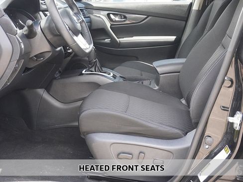 Used 2018 Nissan Rogue SV w/ Premium Package AWD/4WD image 5