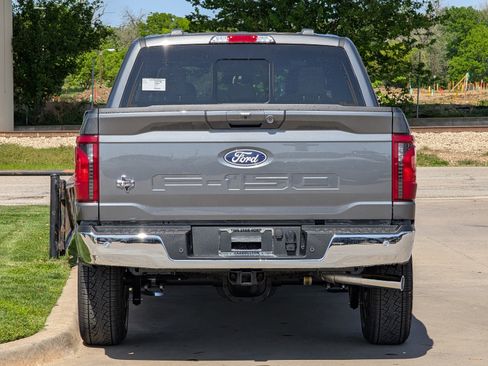 New 2025 Ford F150 XLT w/ Equipment Group 302A MID image 6