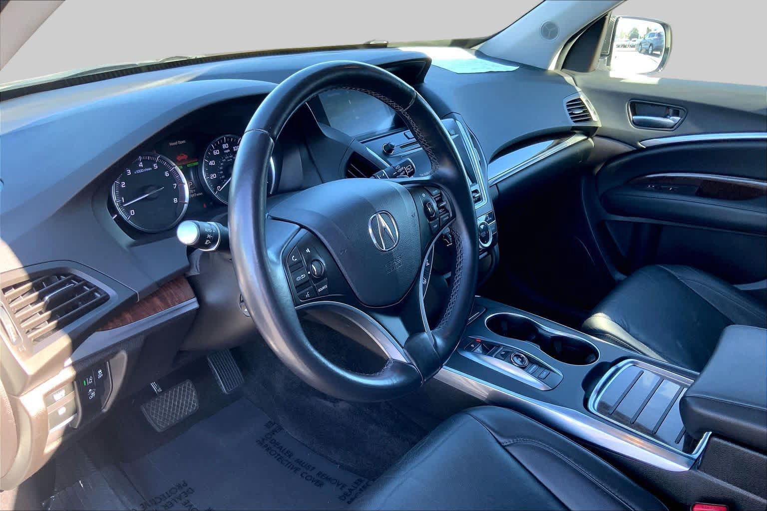 Used 2020 Acura MDX SH-AWD image 17