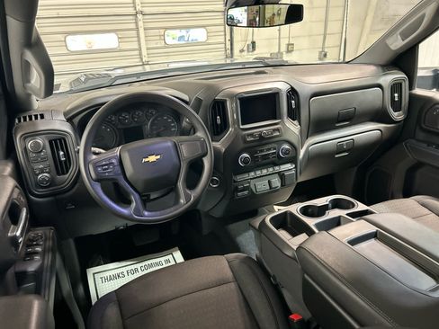 Used 2024 Chevrolet Silverado 2500 Custom w/ Custom Convenience Package AWD/4WD image 5