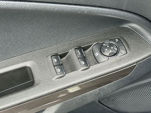 Used 2021 Ford EcoSport SE w/ SE Convenience Package image 13
