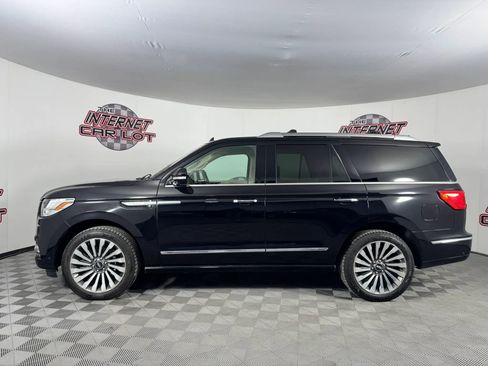 Used 2019 Lincoln Navigator Reserve w/ Cargo Package AWD/4WD image 4