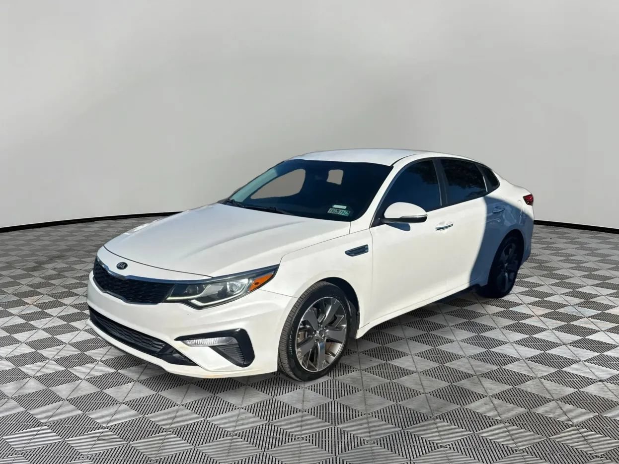 Used 2019 Kia Optima S FWD image 2