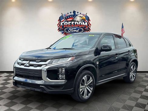 Used 2025 Mitsubishi Outlander Sport ES AWD/4WD image 2