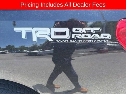 Used 2011 Toyota Tundra 4x4 Double Cab w/ TRD Off-Road Pkg image 20