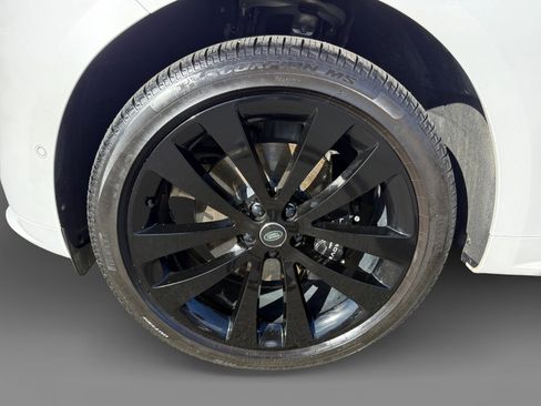 Used 2025 Land Rover Range Rover Sport Dynamic SE image 9