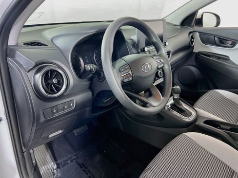 Used 2023 Hyundai Kona SE AWD/4WD image 9