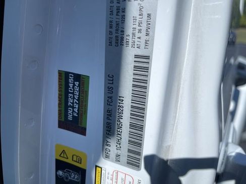 Used 2023 Jeep Wrangler Altitude image 34