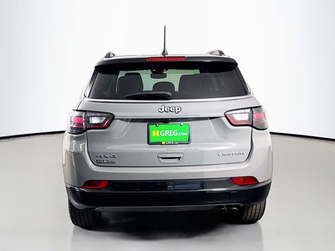 Used 2022 Jeep Compass Limited w/ Elite Group AWD/4WD image 8