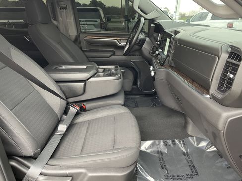 Used 2024 GMC Sierra 1500 Elevation w/ X31 Off-Road Package image 15