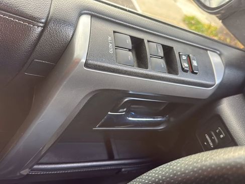 Used 2017 Toyota 4Runner Limited image 21