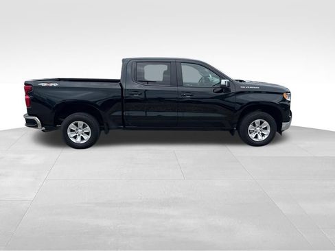 Used 2023 Chevrolet Silverado 1500 LT w/ Safety Package AWD/4WD image 7