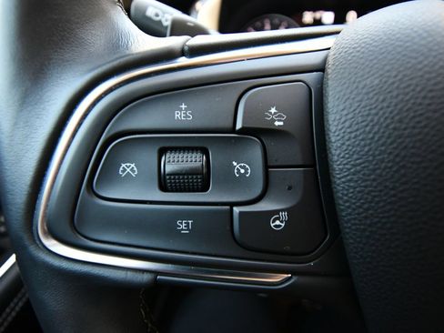 Used 2023 Buick Envision Avenir AWD/4WD image 23