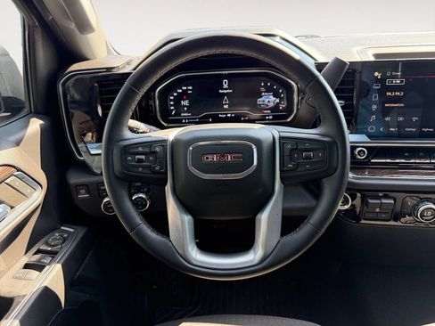 Used 2024 GMC Sierra 1500 Elevation w/ X31 Off-Road Package AWD/4WD image 12