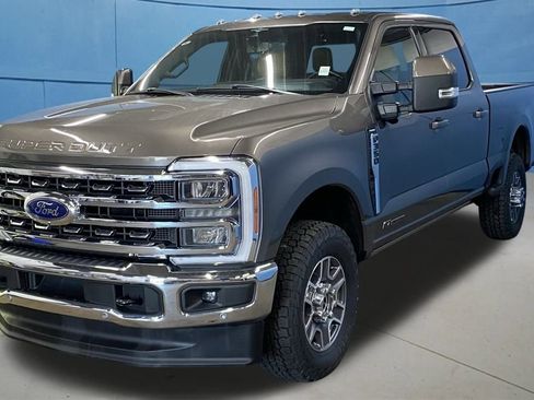 Used 2023 Ford F350 Lariat w/ Lariat Ultimate Package image 5