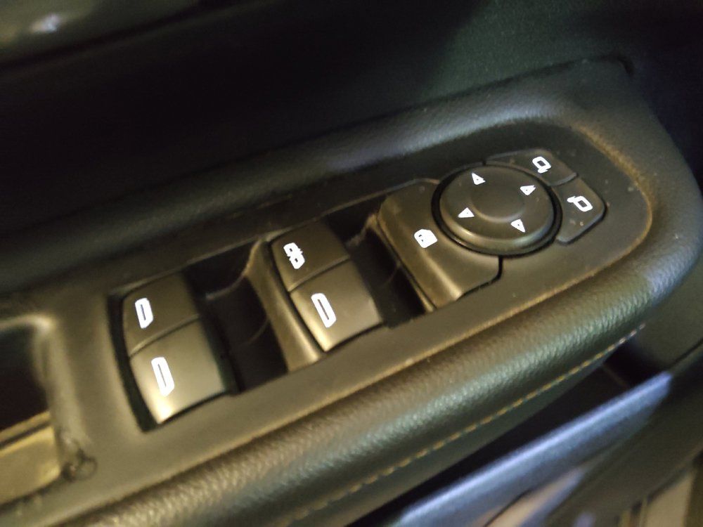 Used 2018 GMC Terrain SLE w/ Driver Convenience Package FWD image 27