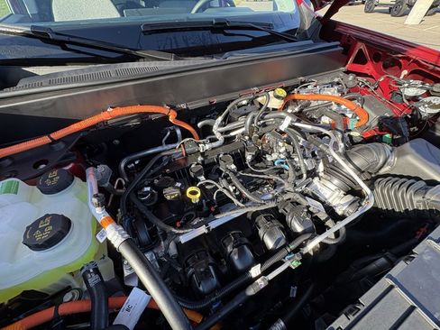 New 2025 Ford Maverick XLT image 18