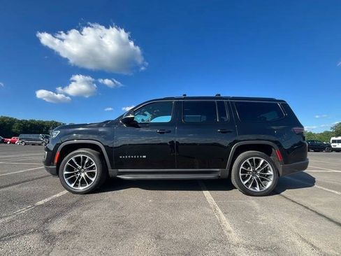 Used 2022 Jeep Wagoneer Series II w/ Premium Group I AWD/4WD image 4