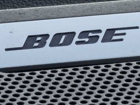 Used 2024 Chevrolet Colorado Z71 w/ Z71 Convenience Package 2 image 22