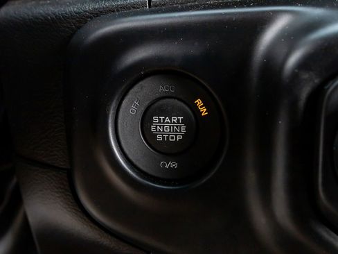 Used 2023 Jeep Gladiator Rubicon w/ Cold Weather Group image 22