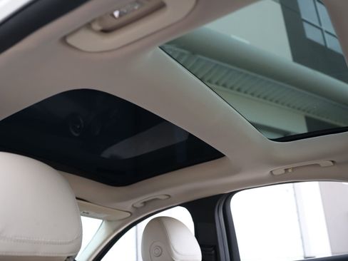 Used 2015 Mercedes-Benz C 300 Sedan image 26