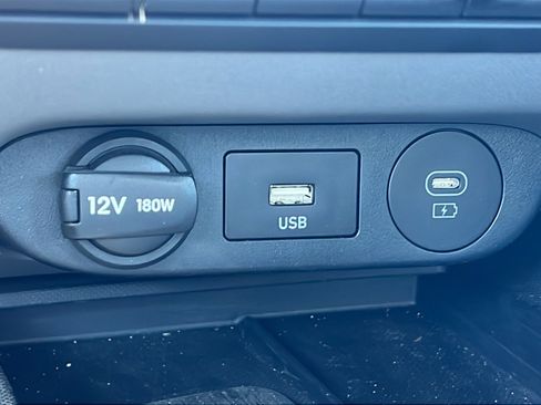 Certified 2025 Hyundai Elantra Sport FWD image 16