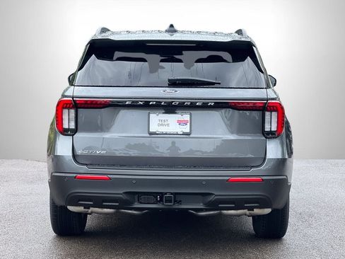 New 2026 Ford Explorer Active RWD image 21
